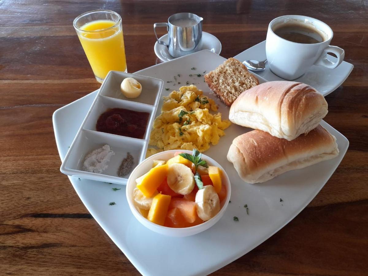 קנואה Hotel Bambu מראה חיצוני תמונה